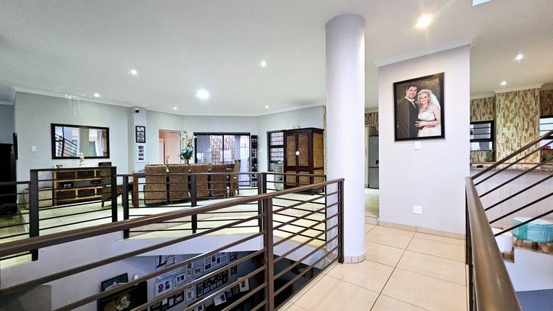 5 Bedroom Property for Sale in Dana Bay Western Cape